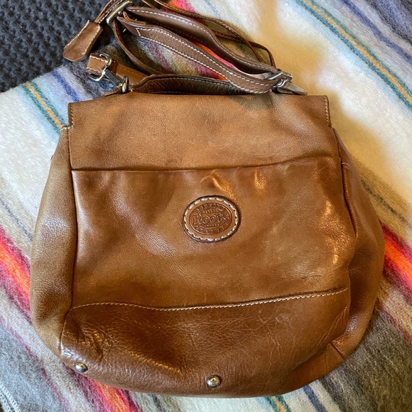 Roots Small Leather purse for sale! - Picture 2 of 3